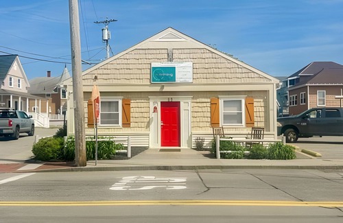 Old Orchard Beach Apartment | Walk to everything - Beach, Pier, Restaurants, and Amusements!