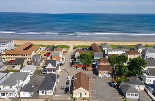 Old Orchard Beach Apartment | Walk to everything - Beach, Pier, Restaurants, and Amusements!