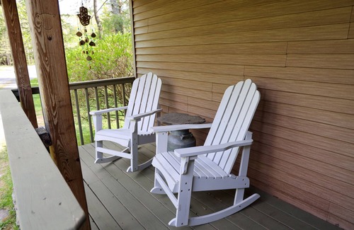Haines Falls Cottage | Walk to Kaaterskill Falls, Minutes to Hunter Mtn & Tannersville!