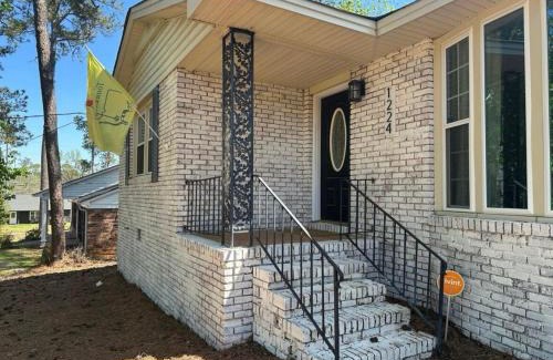 National Hills House | Walk to Masters! Spacious & Modern 4bd Home