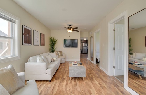 Blue Island Apartment | Walk to Metra: Pet-Friendly Blue Island Apt