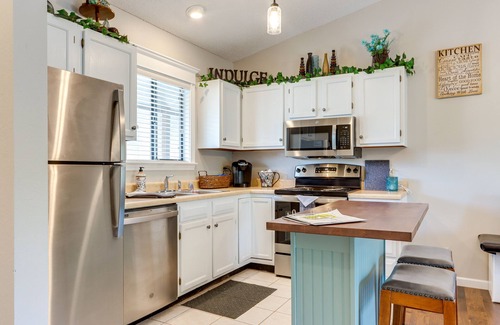 Osage Beach Condo | Walk to Pool + Lake: Cozy Osage Beach Condo