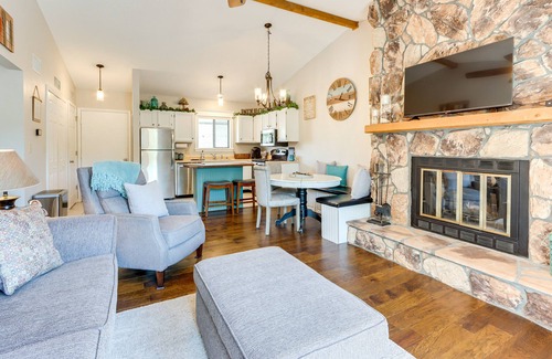Osage Beach Condo | Walk to Pool + Lake: Cozy Osage Beach Condo