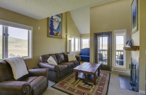 Granby Apartment | Walk to Ski Lifts Mtn-View Granby Retreat!