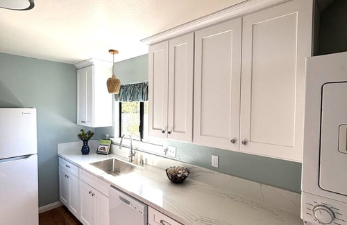 Carpinteria Condo | WALK TO THE BEACH- CUTE 2 BEDROOM CONDO