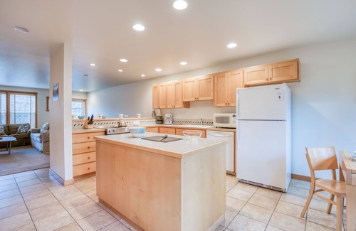 Shorepine Village House | Walk to the Beach from this Family Friendly Home, with a Private Yard and Deck