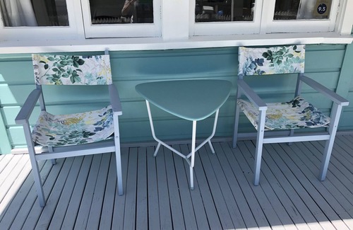 Mapua Cottage | Walk to the wharf and village