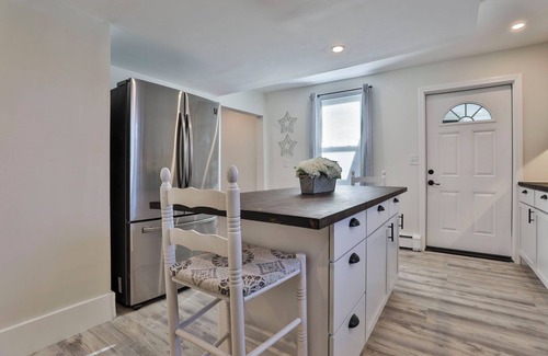 Salem House | Walk to Tuscan Village | Modern 3bd Farmhouse