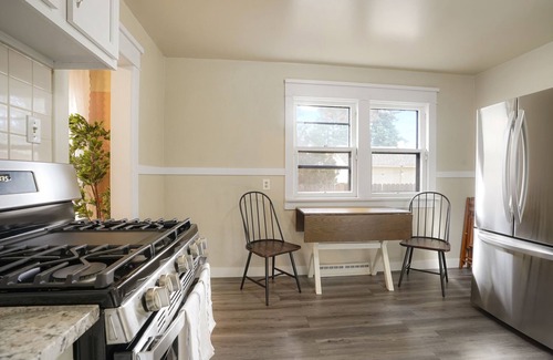 Greeley House | Walk to UNC or downtown Greeley
