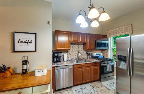 Corryville House | Walk to University of Cincinnati Historic Home!