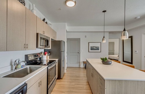 Downtown Salt Lake City Apartment | Walkable Downtown Apartment with On-site Gym & Views
