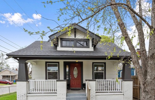 North Kansas City House | Walkable Pet Friendly North KC Bungalow!