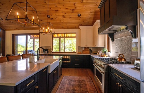 Banner Elk House | Walker's Ridge at Eagles Nest: Hot Tub, Views, Theater Room, & More!