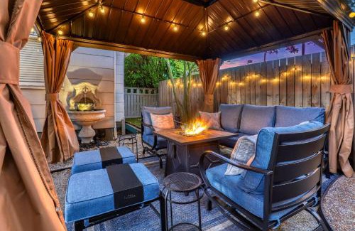 Queen Anne House | Walkers Delight on Queen Anne