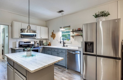 Frisco House | Walking distance to everything in downtown Frisco. Vintage Charmer!