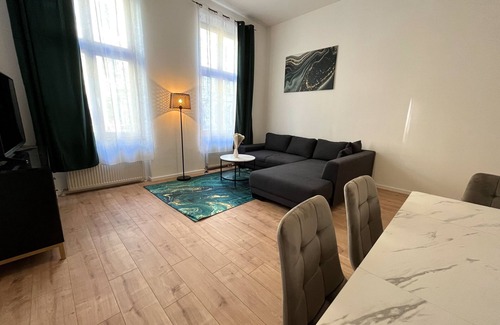 Zentrum-West Apartment | Walking distance to the center, near the arena