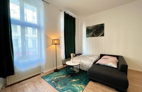 Zentrum-West Apartment | Walking distance to the center, near the arena
