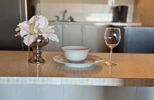 Regional District of Nanaimo Bed & Breakfast | Walkout oceanfront 1 BD duplex cabin w hot tub