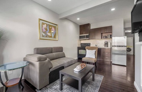 Northwest Calgary Apartment | Walkout Suite in Nolan Hill 2BR Shopping & AC