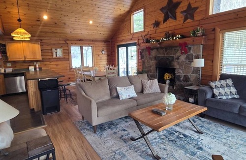 Paradise Point House | Wandering Woods- Dog-friendly 3 bedroom home with lake access and hot tub!