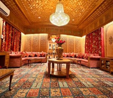 Nagin Bagh Hotel | Wangnoo paradise luxury houseboat