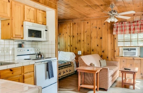 Taylors Falls Cabin | Wannigan Point Cabin #5