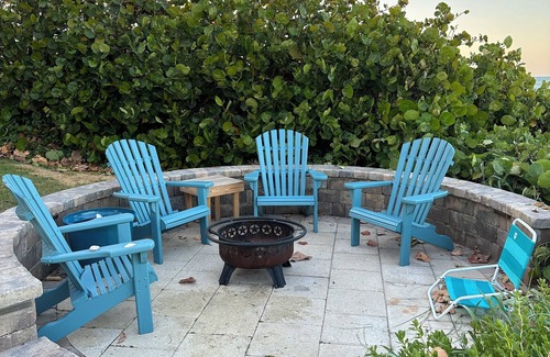 Ormond-by-the-Sea House | Want Beachfront? Book While You Can. Oceanfront-Family Friendly-Beach House