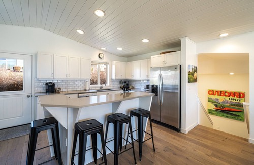 Wapato Point House | Wapato Point Vacation Home! Big Views-Resort Amenities-Short walk to Manson!