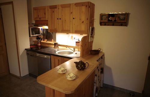Leschaux Apartment | Warm 4-star cocoon in the mountains near Annecy between lake and mountains