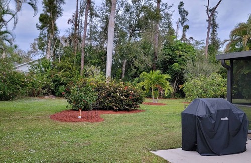 Brookshire Lakes House | Warm and exciting Floridian getaway. Near the beach, downtown, and all the fun!