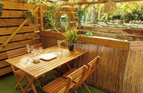 Cote Pavee Boat Rental | Warm barge with jacuzzi Toulouse center