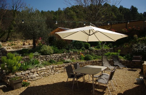 Caseneuve House | Warm cottage in the heart of the Luberon area
