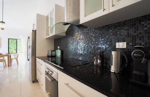 South Brisbane House | Warm Family Nest 5 Bedrooms