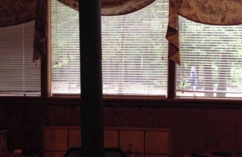 Moultonborough Cottage | Warm, Rustic, Original Cottage ~ Two Minute Walking Distance To Private Beach!
