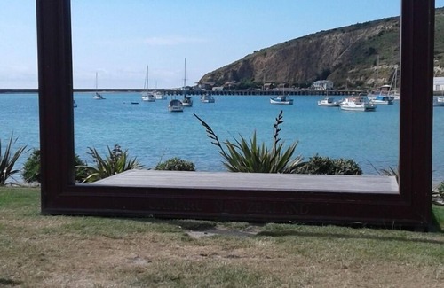 Oamaru House | Warm, spacious and centrally located