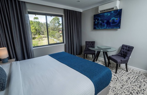 Warners Bay Hotel | Warners At The Bay