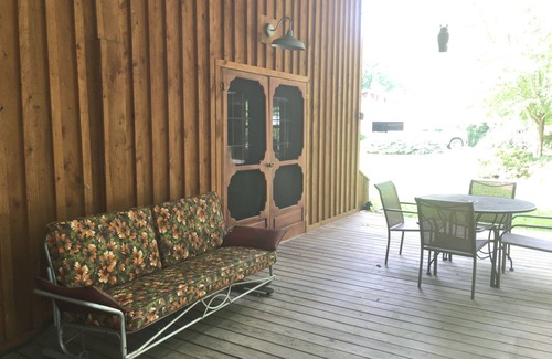 Central Cabin | Watauga River Cabins-Hemlock