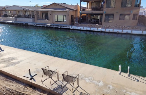 Moovalya Keys House | Water Front Moovalya Keys with 50' private dock and great parking