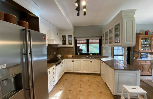 Mera de arriba Villa | WATER FRONT SECRET GARDEN