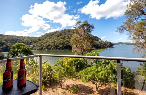 Horsfield Bay House | Water-Front Wonder Near Woy Woy