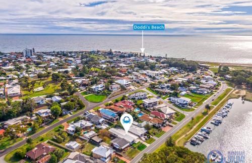 Halls Head House | Water Lovers Haven in Mandurah