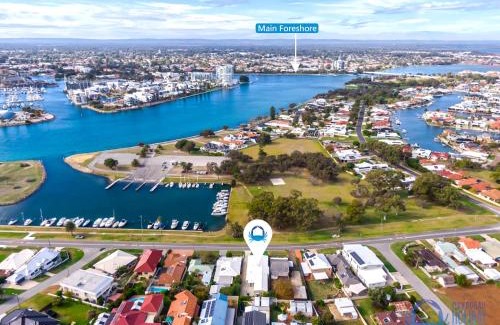 Halls Head House | Water Lovers Haven in Mandurah