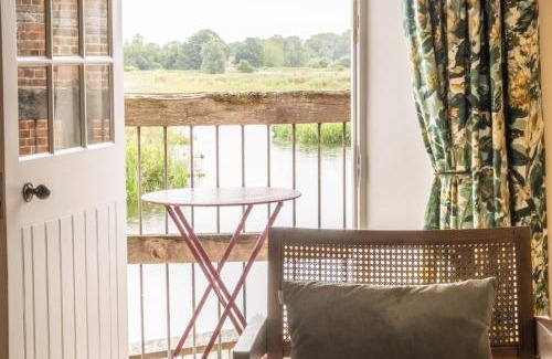Burnham Overy Staithe House | Water Mill House