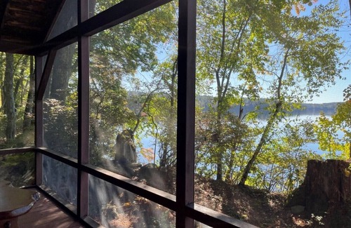 Center Harbor Cottage | Water's Edge Two Bedroom Cottage