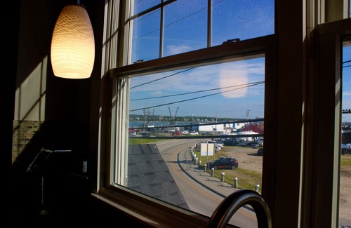 Jerusalem House | Water Views from Every Window! Walk to Salty Brine or Sand Hill Cove Beach!