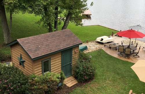 Locust Grove House | Water, Water, Everywhere!! Waterfront home at Lake of the Woods, VA