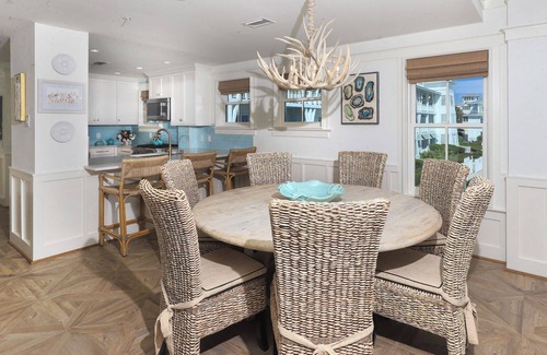 Gulf District House | Watercolor- Location Location steps to BEACHnBOOK LABOR DAY! 4-7 days!