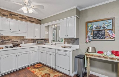 Sparta House | Waterfall Chaser’s Retreat! Near Hiking, Kayaking & Historic Downtown Sparta