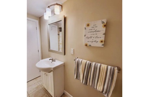 Salem House | Waterfront 2 Bedroom on private cove in Salem NH.