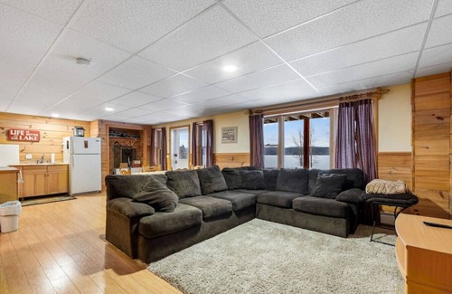 Pittsburg Apartment | Waterfront 3BR + Close ATV Access + Trails